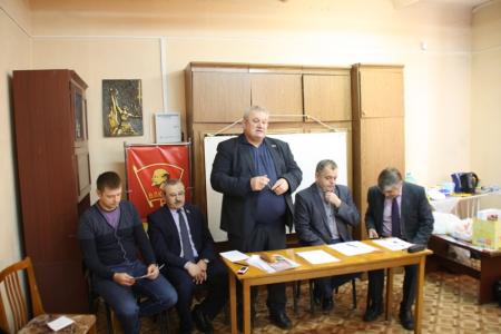 Коммунисты трех отдаленных районов Новосибирской области одобрили практику выездных встреч