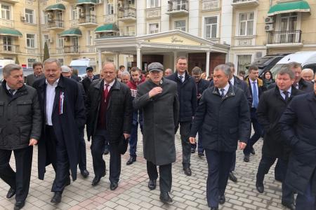 Г.А. Зюганов и депутаты КПРФ принимают участие в торжественных мероприятиях, посвященных пятилетию возвращения Крыма и Севастополя в состав России