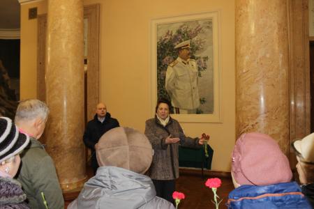 Сталинградские коммунисты почтили память Иосифа Сталина