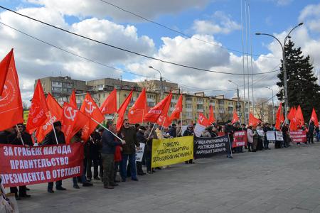 Защитим социально-экономические права граждан! Митинг в Ростове-на-Дону
