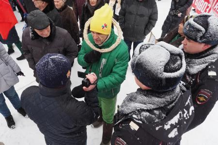 «Хватит это терпеть!» В Свердловской области прошли митинги против «мусорной реформы»