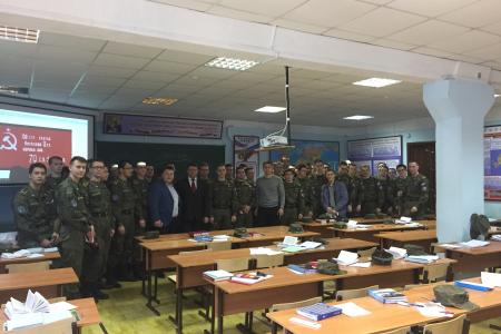 Первый секретарь Самарского ОК КПРФ Алексей Лескин встретился со студентами военной кафедры при Самарском университете