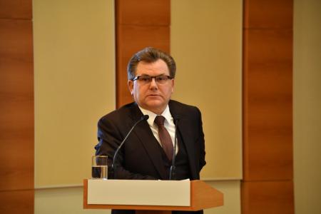 Г.А. Зюганов выступил на круглом столе фракции КПРФ в Госдуме: «Борьба с бедностью в России: лозунги и реалии»