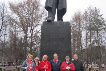 Пермские коммунисты приняли участие в ленинском субботнике