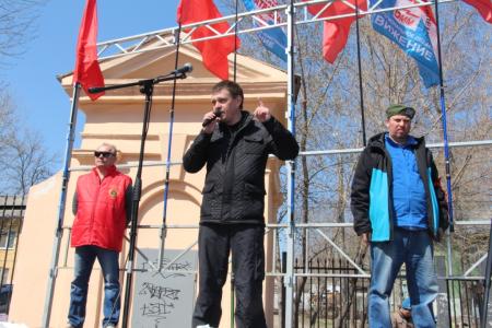 Красная весна в Самаре. Жители выступили против мусорной реформы