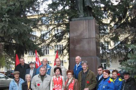 Калужские коммунисты отметили 149 лет со дня рождения Ленина 