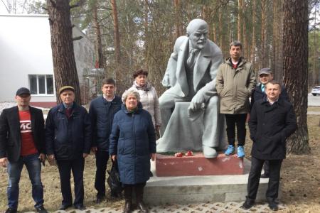 Тюменские коммунисты отметили день рождения В.И. Ленина в доме отдыха «Пионер»