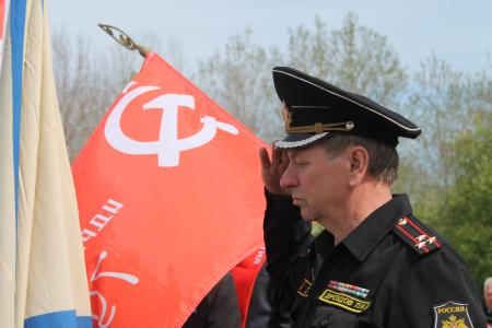 Коммунисты Пскова почтили память Почётного гражданина Пскова Михаила Минина, водрузившего Знамя Победы над Рейхстагом