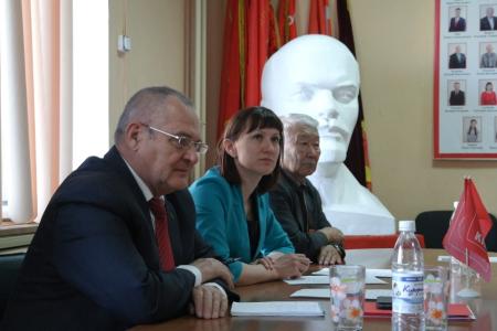 Коммунисты Забайкалья решили участвовать в выборах губернатора 