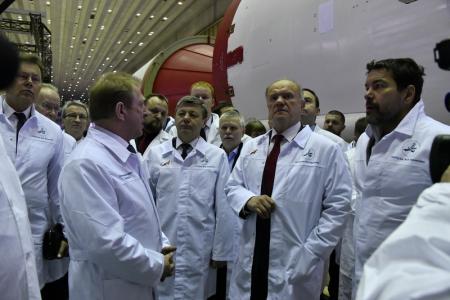 Г.А. Зюганов предложил простить долги Центру им. Хруничева