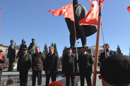 Новосибирские коммунисты отметили годовщину со Дня рождения Вождя Революции
