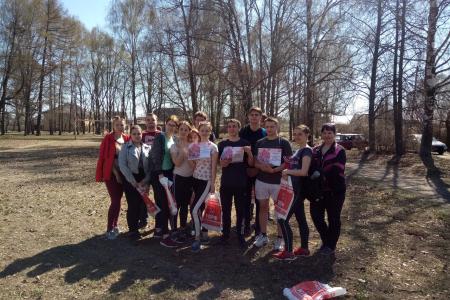 В Шуе прошел легкоатлетический кросс первокурсников, посвященный 100-летию Ленинского комсомола Ивановской области