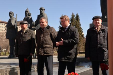 Новосибирские коммунисты отметили годовщину со Дня рождения Вождя Революции
