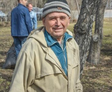Республика Хакасия. Коммунисты Абакана убирали столицу на субботнике