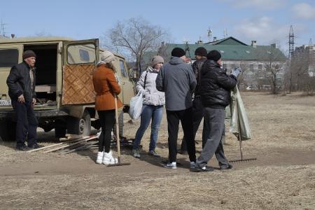 Коммунисты Читы вышли на субботник