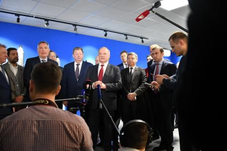 Г.А. Зюганов предложил простить долги Центру им. Хруничева