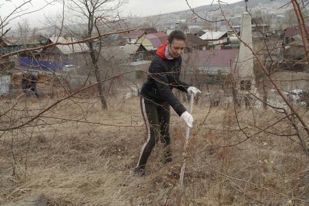 Забайкальский край. В Чите коммунисты привели в порядок памятник борцам революции 1905 года