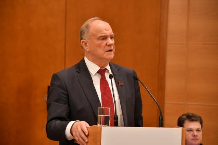 Г.А. Зюганов выступил на круглом столе фракции КПРФ в Госдуме: «Борьба с бедностью в России: лозунги и реалии»