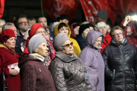 «Луч света в темном царстве». Нижегородское региональное отделение КПРФ провело митинг в Балахне