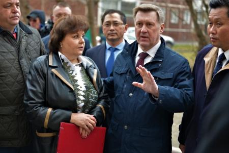 Новосибирцы почтили память сибиряка, спасшего основателя Северной Кореи