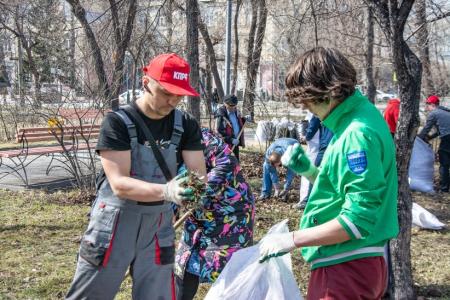 Республика Хакасия. Коммунисты Абакана убирали столицу на субботнике