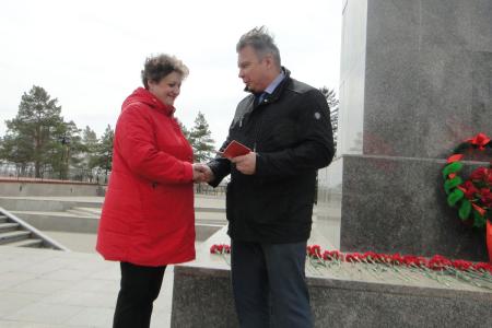 В день рождения Ленина в Благовещенске коммунисты возложили  цветы к памятникам В.И. Ленина