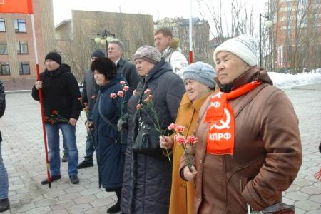 Ямало-Ненецкий автономный округ. В Салехарде прошел пикет, посвященный Дню рождения В.И. Ленина