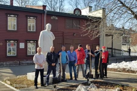 Татарстан. В День Космонавтики казанские коммунисты провели Ленинский субботник