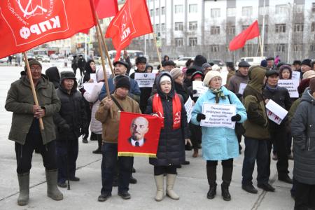 В Якутии прошли акции протеста в защиту социальных прав граждан