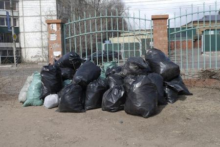 Коммунисты Читы вышли на субботник