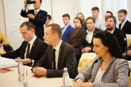 Состоялась встреча ленинградских комсомольцев с делегацией Кимирсенско-Кимченирского союза молодёжи