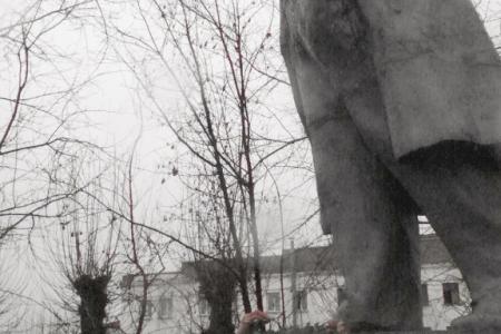 В День рождения В.И. Ленина коммунисты Забайкалья возложили красные гвоздики