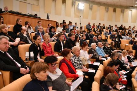 Г.А. Зюганов выступил на круглом столе фракции КПРФ в Госдуме: «Борьба с бедностью в России: лозунги и реалии»
