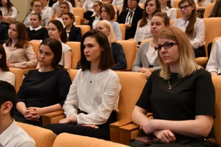 «Истоки нашей Победы». Г.А. Зюганов провел открытый патриотический урок для студентов и школьников