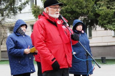 В Кургане состоялся митинг протеста против наступления на права трудящихся 