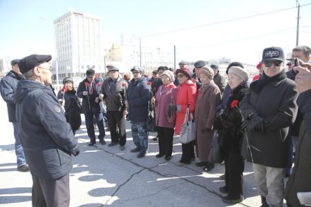 Цветы вождю от коммунистов Якутии