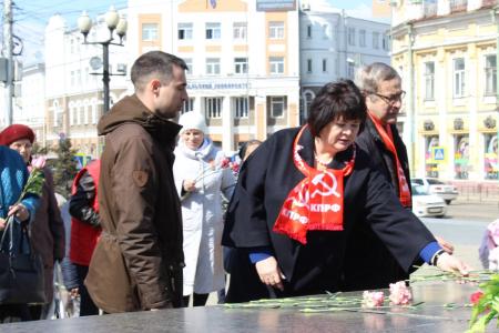 «Воплотим заветы Ильича»: в Иркутске отметили 149-ю годовщину со Дня рождения В.И. Ленина