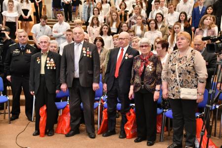 «Истоки нашей Победы». Г.А. Зюганов провел открытый патриотический урок для студентов и школьников