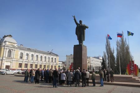 В Тамбове прошло возложение цветов в честь Дня рождения В.И. Ленина