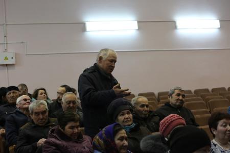 Тюменская область. Депутат-коммунист Т.Н. Казанцева провела встречу и прием избирателей в селе Дегтярево