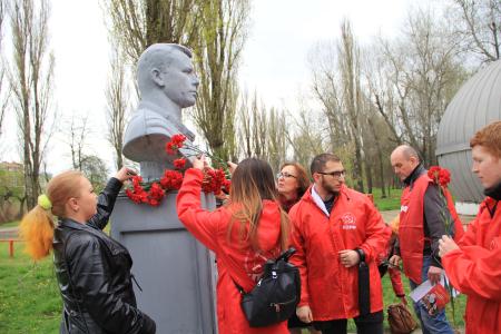 Краснодарский край. Активисты КПРФ и ЛКСМ РФ отметили День Советской космонавтики