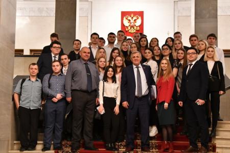 Г.А. Зюганов выступил на круглом столе фракции КПРФ в Госдуме: «Борьба с бедностью в России: лозунги и реалии»