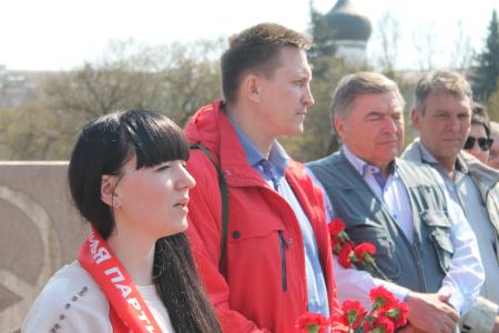 Псков: С именем Ленин - к победе социализма!