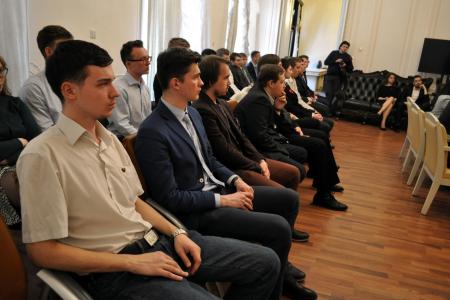 Состоялась встреча ленинградских комсомольцев с делегацией Кимирсенско-Кимченирского союза молодёжи