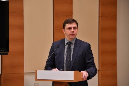 Г.А. Зюганов выступил на круглом столе фракции КПРФ в Госдуме: «Борьба с бедностью в России: лозунги и реалии»