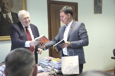 Член ЦК КПРФ Баир Цыренов — в Якутске