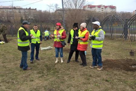 Коммунистические субботники в Москве: старт взят