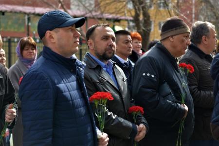 Новосибирцы почтили память сибиряка, спасшего основателя Северной Кореи