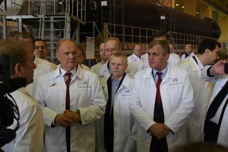 Г.А. Зюганов предложил простить долги Центру им. Хруничева