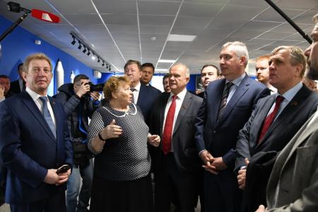 Г.А. Зюганов предложил простить долги Центру им. Хруничева